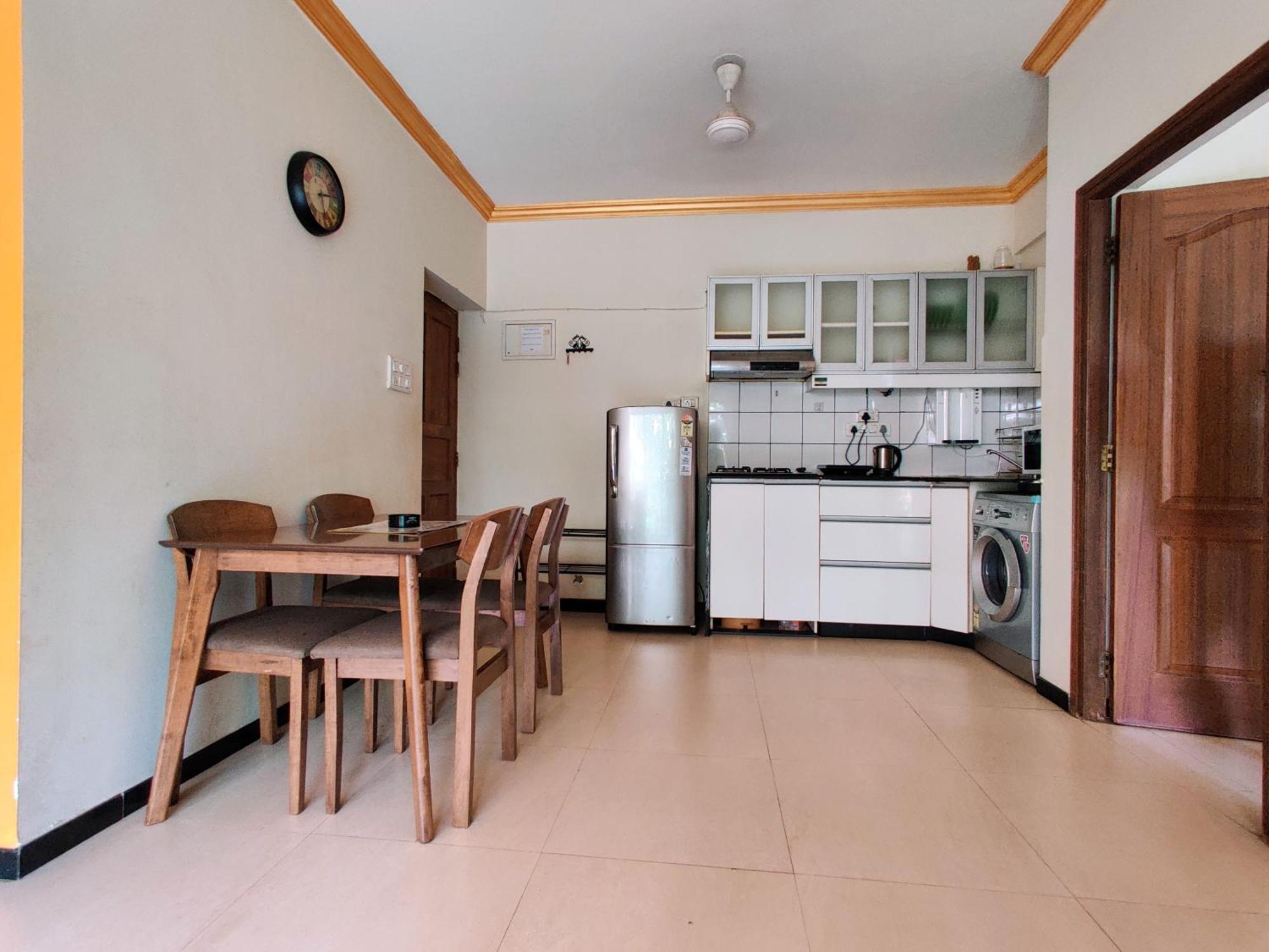 Ivy Retreat- Serviced Apartments Бага Екстериор снимка