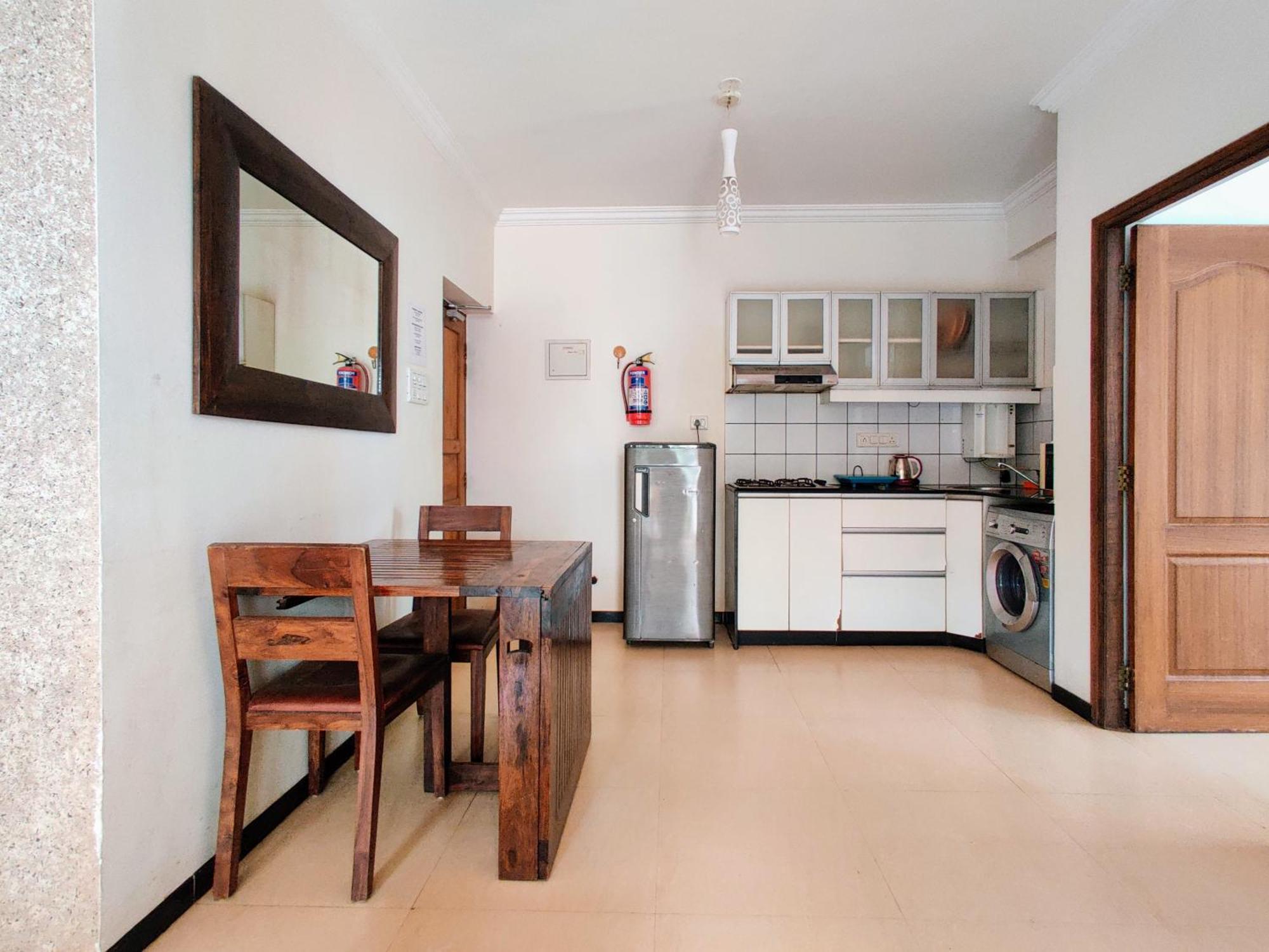 Ivy Retreat- Serviced Apartments Бага Екстериор снимка