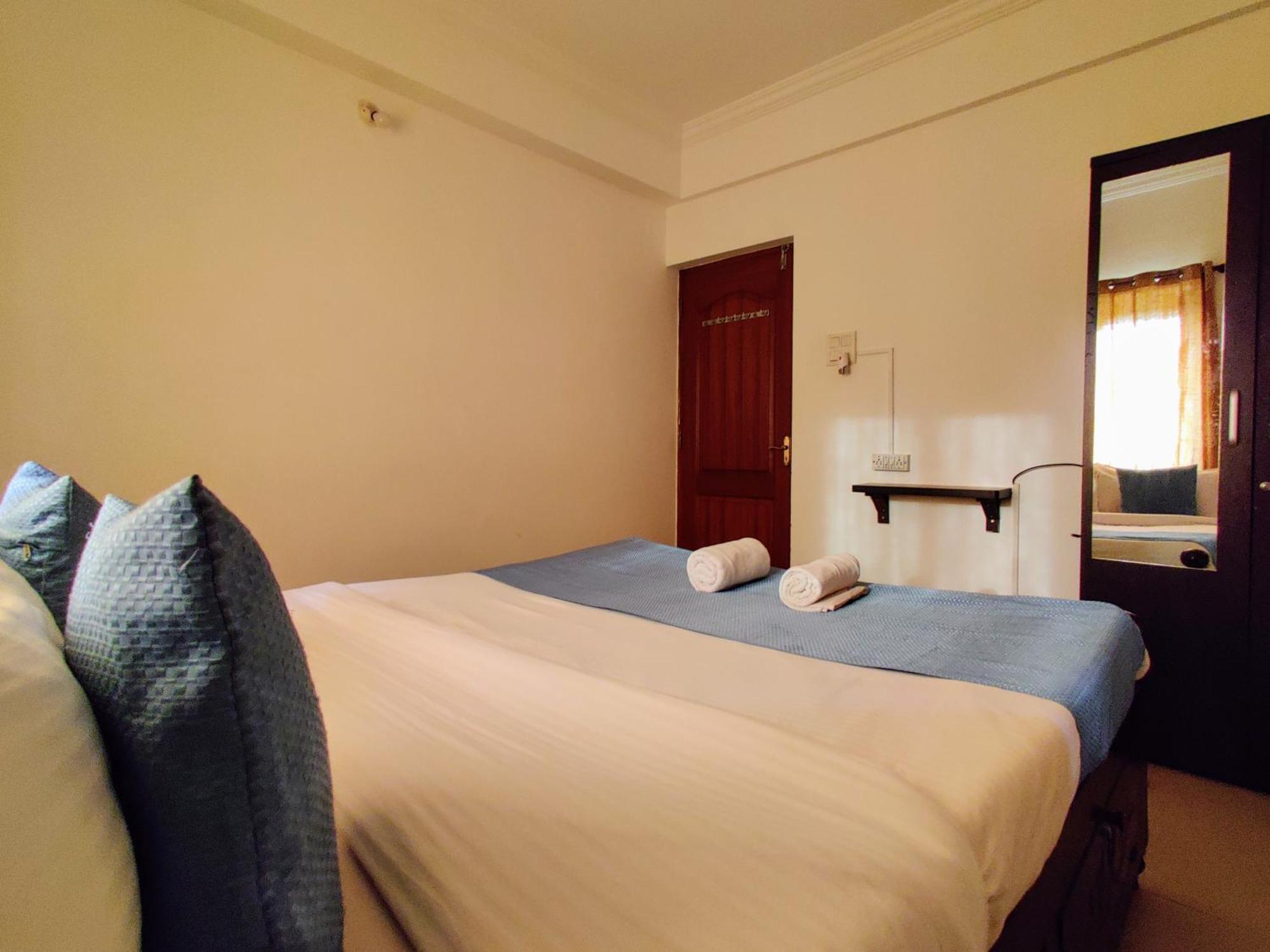 Ivy Retreat- Serviced Apartments Бага Екстериор снимка